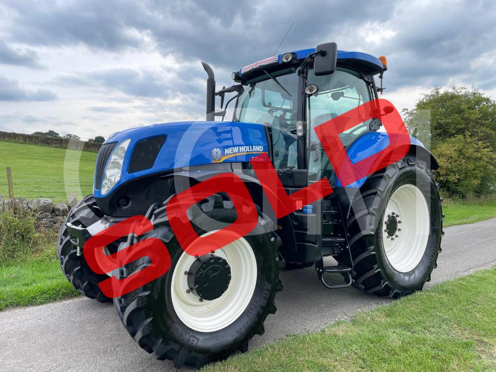 T7 LWB Tractor  New Holland UK