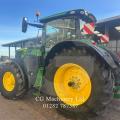 John Deere 6215R