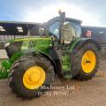 John Deere 6215R