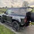 Land Rover Defender 90
