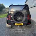 Land Rover Defender 90