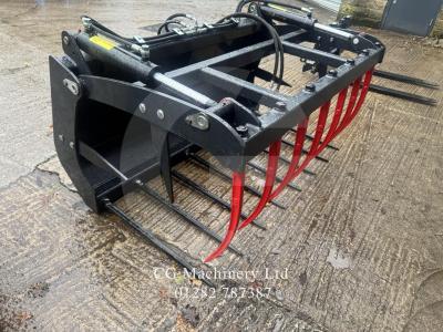 5ft Muck Grab C/W Euro 8 Brackets