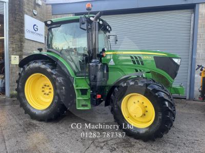 John Deere 6135R