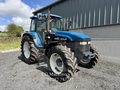 New Holland 8260