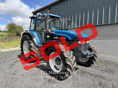 New Holland 8260