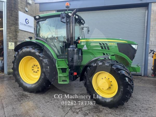 John Deere 6135R
