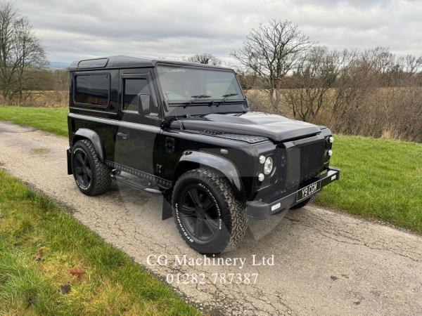 Land Rover Defender 90