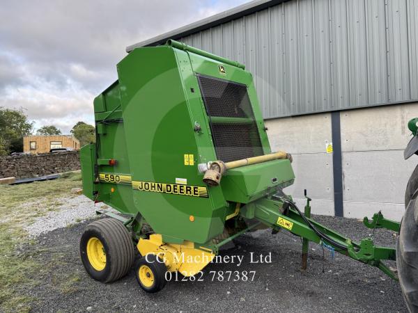 John Deere 590 Round Baler