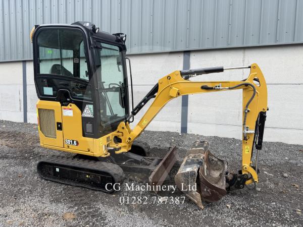 CAT 301.6 Mini Digger