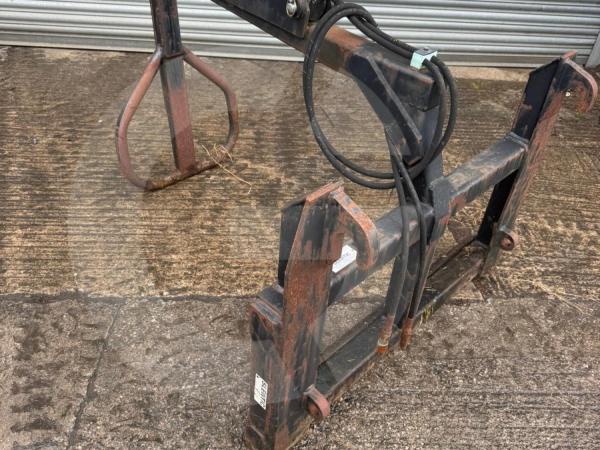 Slewtic Bale Squeezer