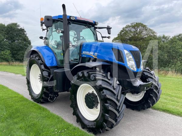 New Holland T7.235 LWB Tractor