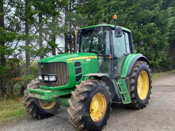 John Deere 6630