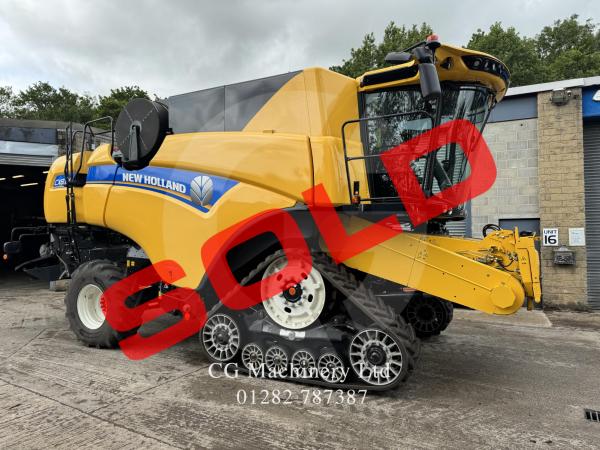 New Holland CX8.80 ST5 Harvester