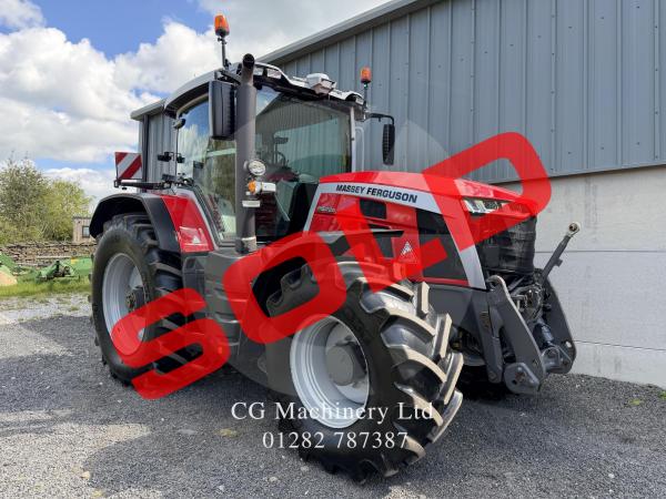 Massey Ferguson 8s 225